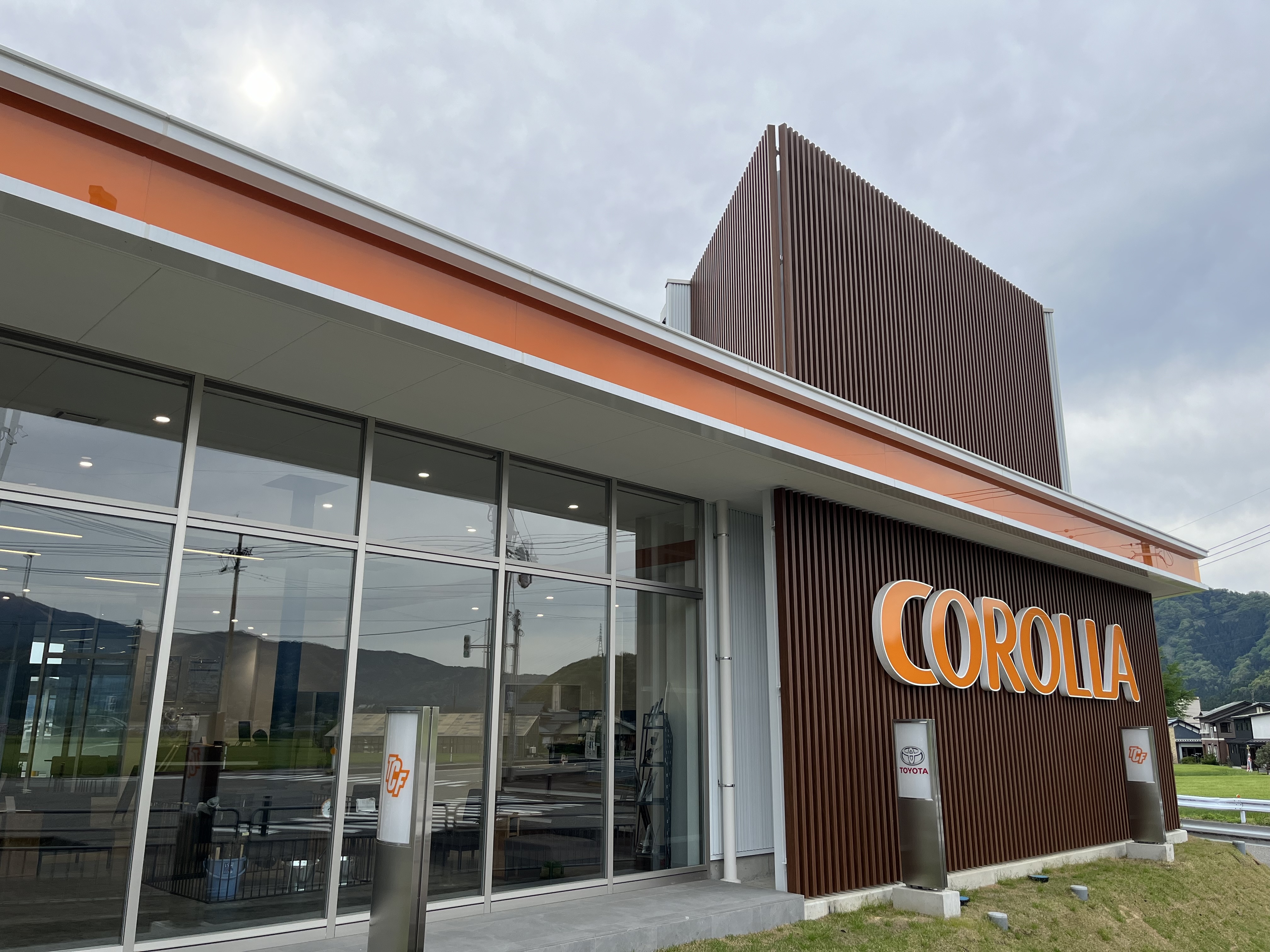 トヨタカローラ福井