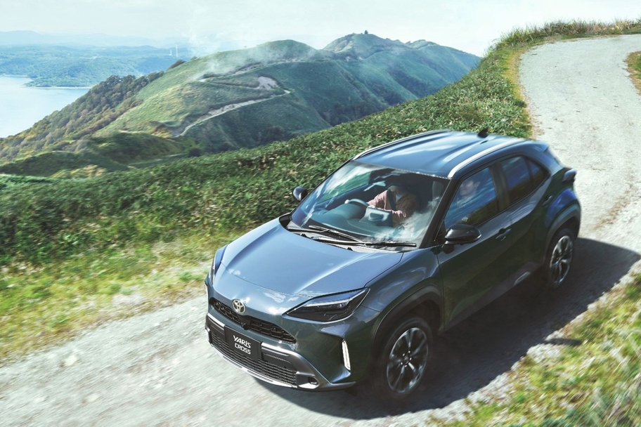 【モデル入り素材】Z“Adventure”（ハイブリッド・2WD）